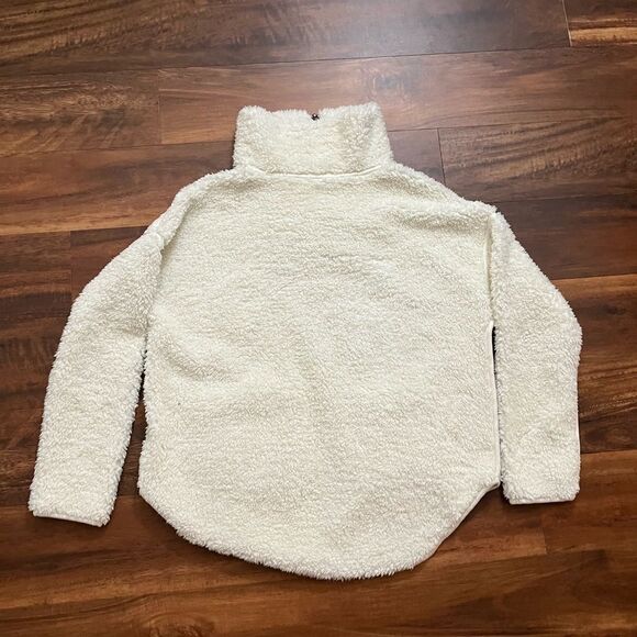 athleta •nirvana sherpa fur reversible quarter zip small - Picture 7 of 7